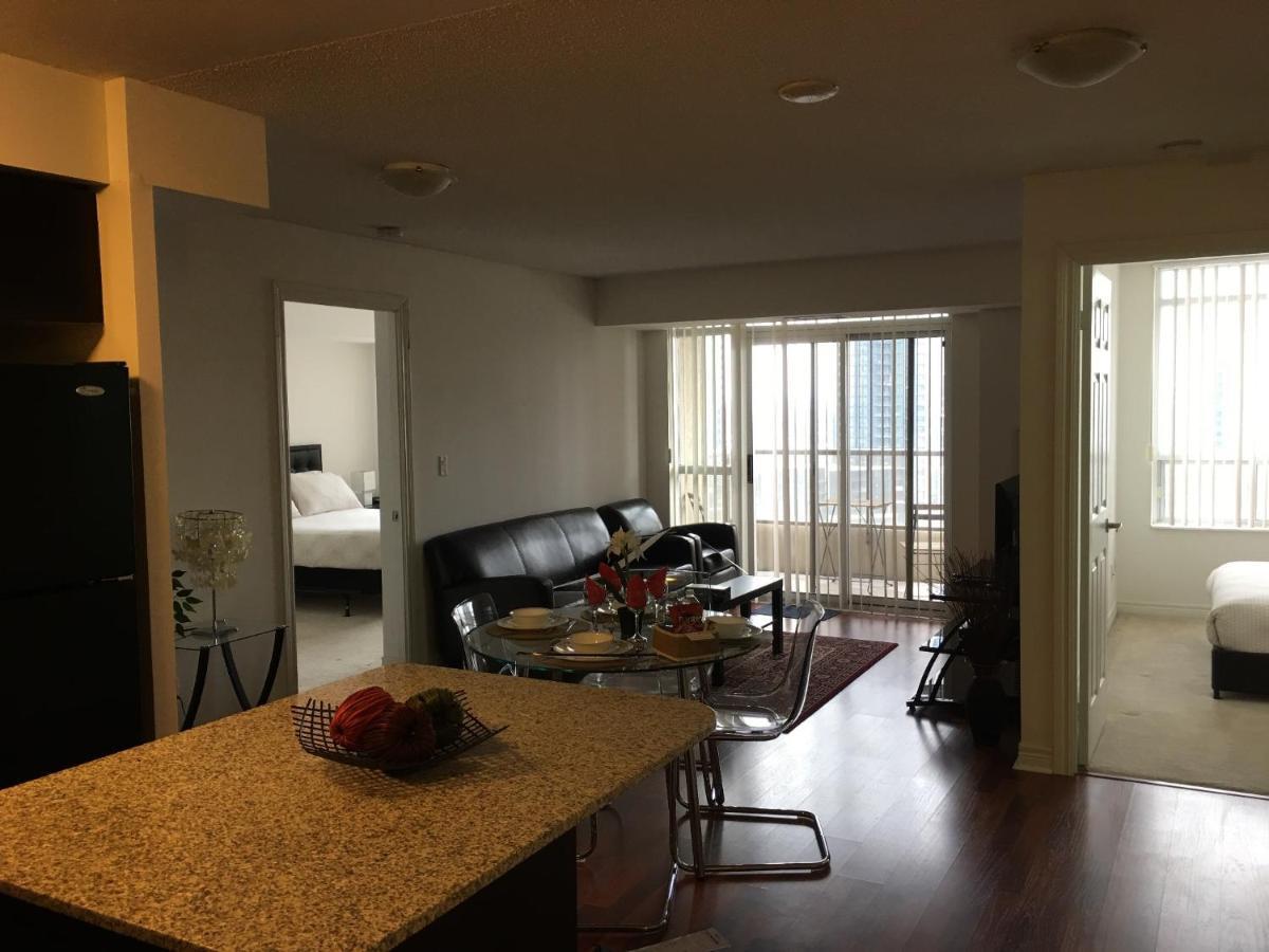 Maplewood Suites - Square One Mississauga Extérieur photo