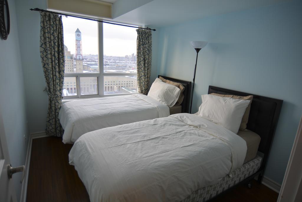 Maplewood Suites - Square One Mississauga Chambre photo