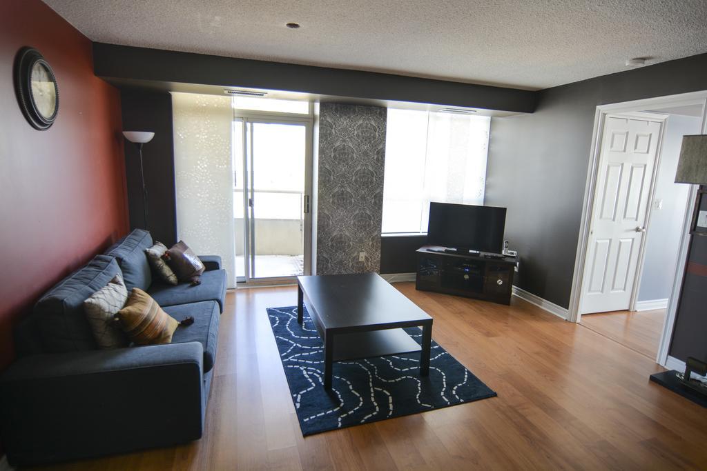Maplewood Suites - Square One Mississauga Chambre photo