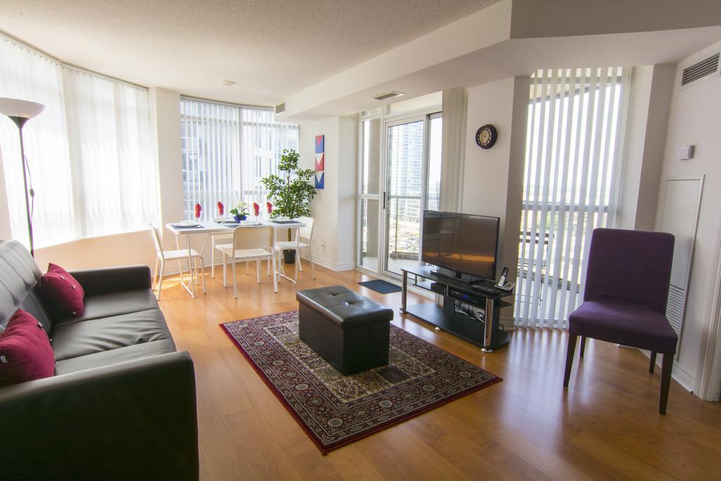 Maplewood Suites - Square One Mississauga Chambre photo