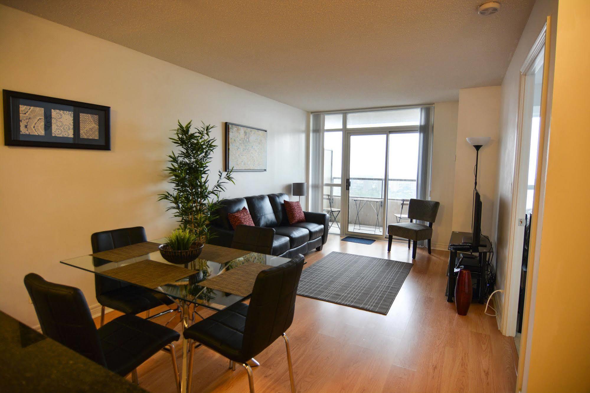 Maplewood Suites - Square One Mississauga Extérieur photo