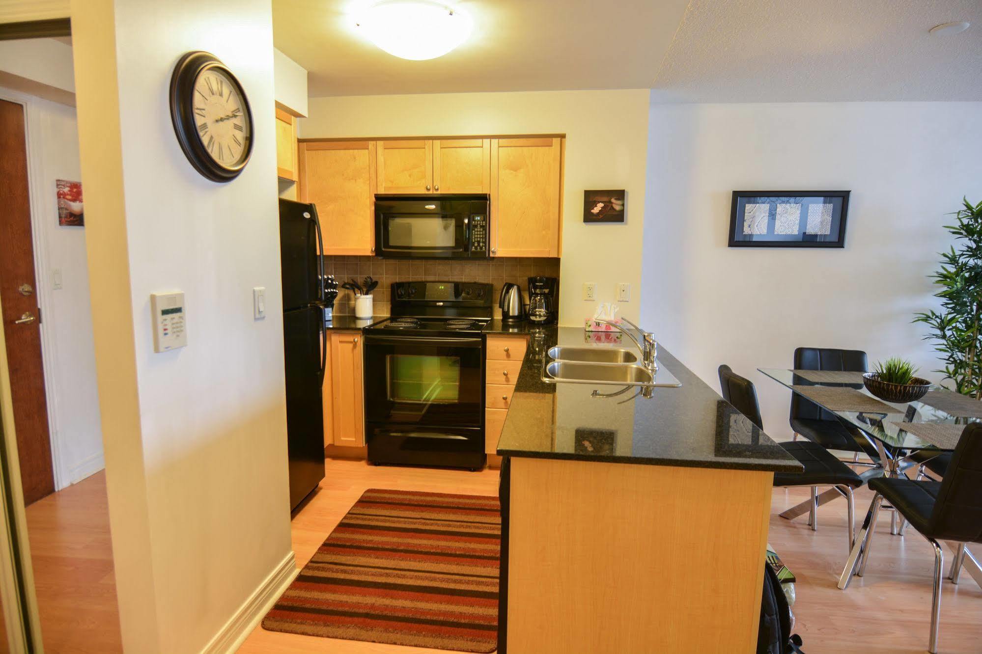 Maplewood Suites - Square One Mississauga Extérieur photo